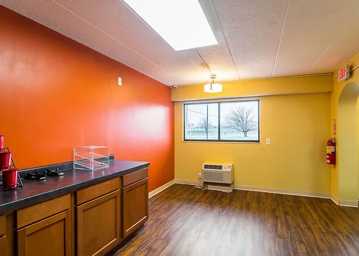 Econo - Chicago Southland 2* South Holland